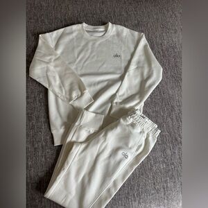 ALO woman’s sweatshirt & sweatpants